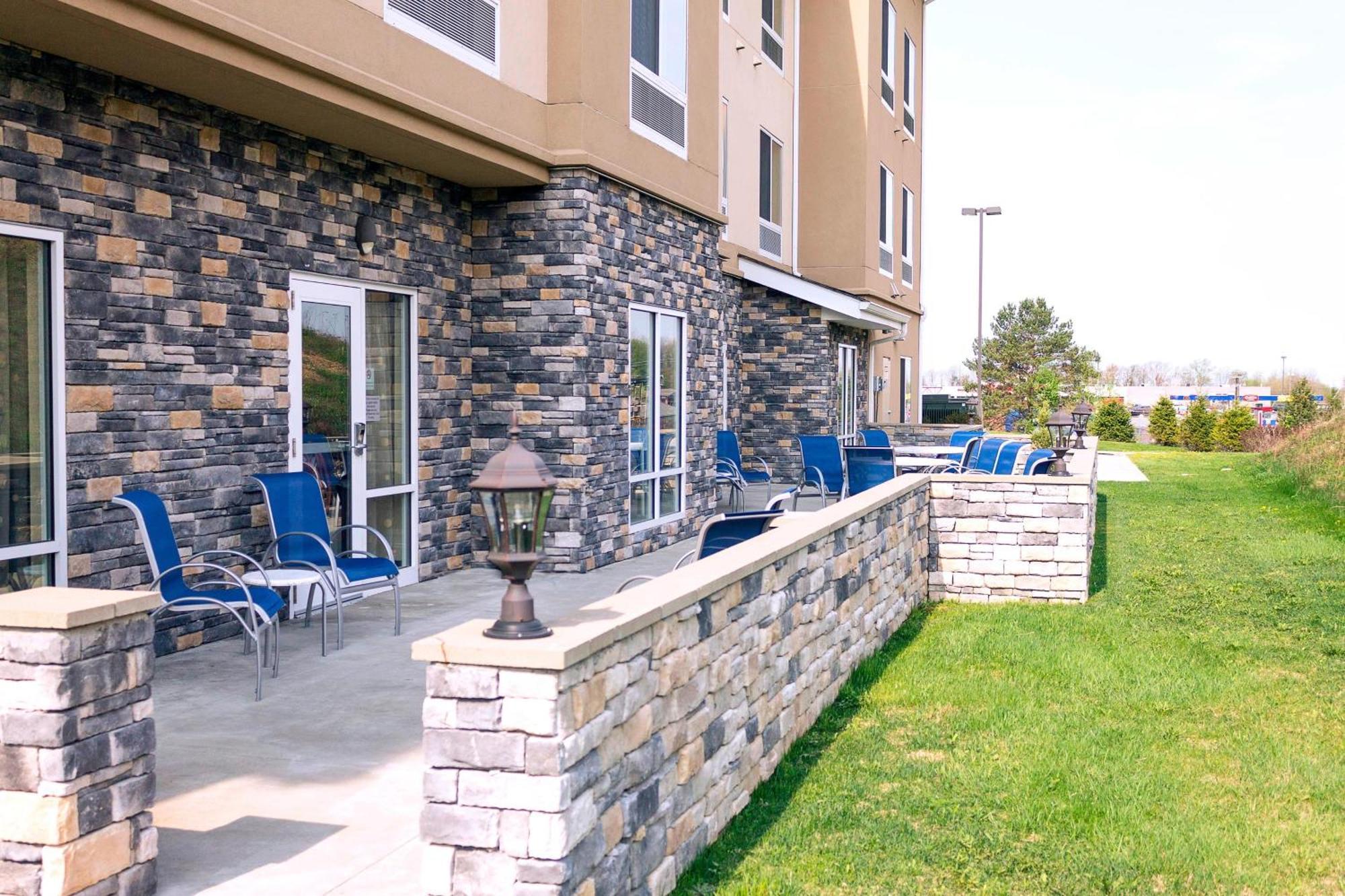Fairfield Inn & Suites By Marriott Slippery Rock Eksteriør bilde